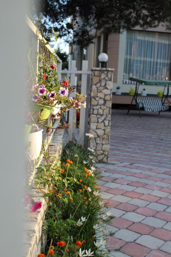 Hotel Villa Aljor Golem  Εξωτερικό φωτογραφία