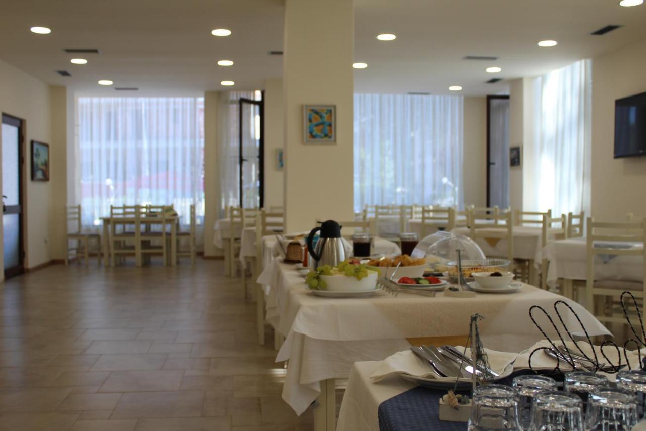 Hotel Villa Aljor Golem  Εξωτερικό φωτογραφία