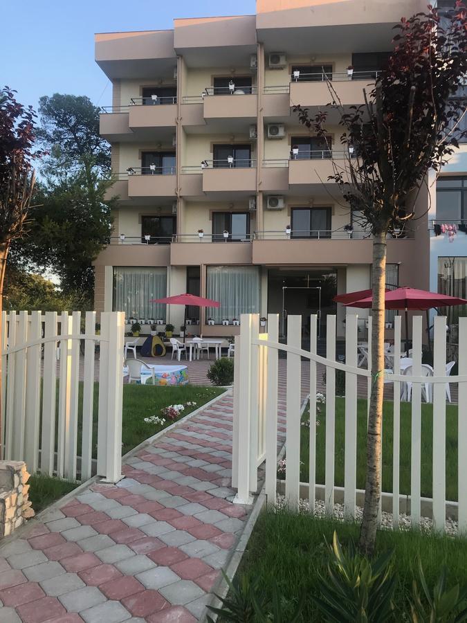 Hotel Villa Aljor Golem  Εξωτερικό φωτογραφία