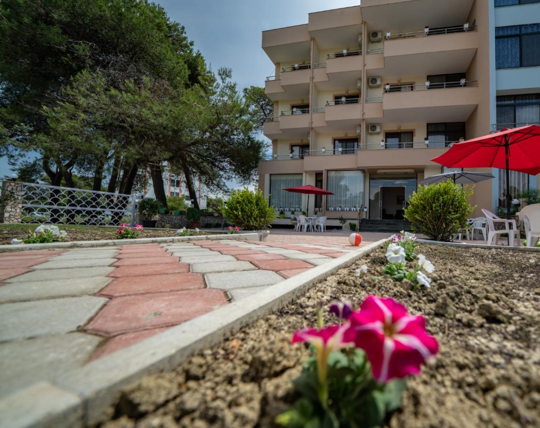Hotel Villa Aljor Golem  Εξωτερικό φωτογραφία